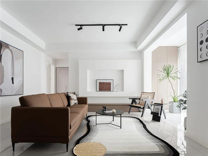 138ƽ��(ji��n)�s�L(f��ng)