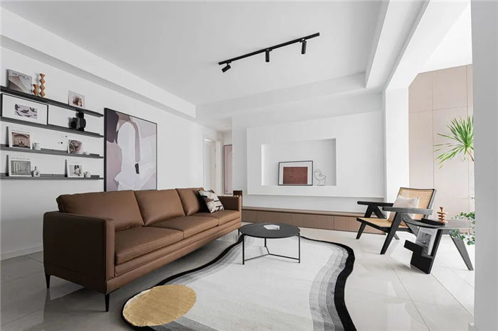 138ƽ��(ji��n)�s�L(f��ng)